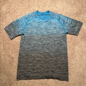 Lululemon training shirt